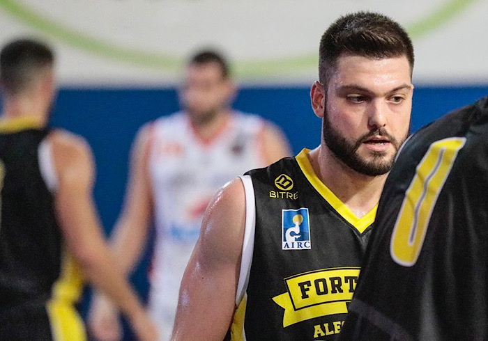 La testa di serie Giancarli approda all’Oleggio Magic Basket per lo sprint finale