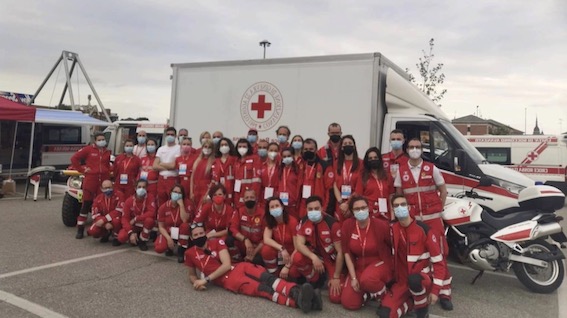 Novara, sabato l'inaugurazione di un nuovo mezzo logistico della Cri grazie al Lions Club Novara Host