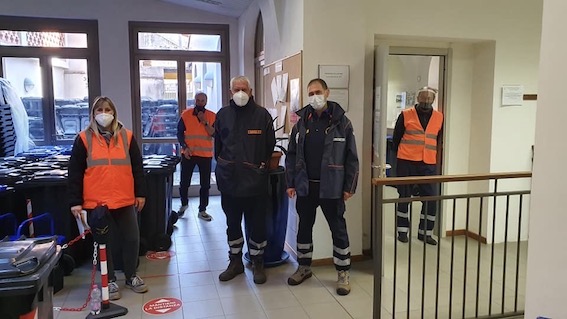 Bellinzago, tariffa puntuale per i rifiuti: iniziata la consegna delle dotazioni