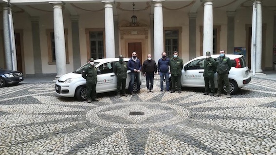Due auto per le Guardie Ecologiche Volontarie della Provincia