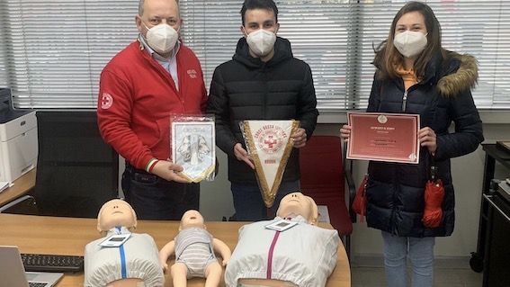 Dal Leo Club Novara donato kit didattico alla Cri cittadina