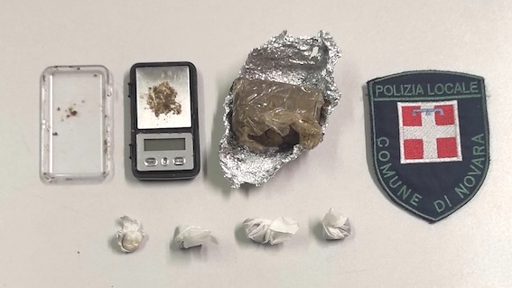 Novara, giovane arrestata per spaccio nella zona della stazione