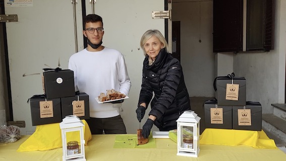 Trecate, dalla Cascina Regina il "panettone gourmet naturale" 