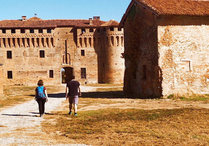 “Smart walking” dal castello di Proh: tutte le settimane una passeggiata per scoprire il territorio delle colline novaresi