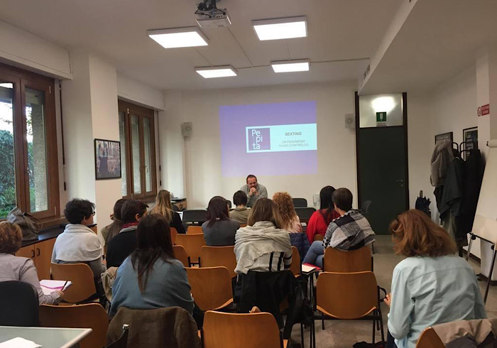 “Se son rose”. La scuola torna palestra di emozioni con un progetto sostenuto da Fondazione Comunità Novarese 