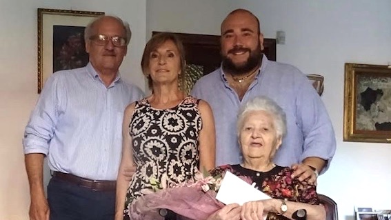 Novara, cento candeline per la signora Ines