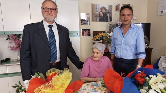 Galliate, 110 candeline per la signora Teresa