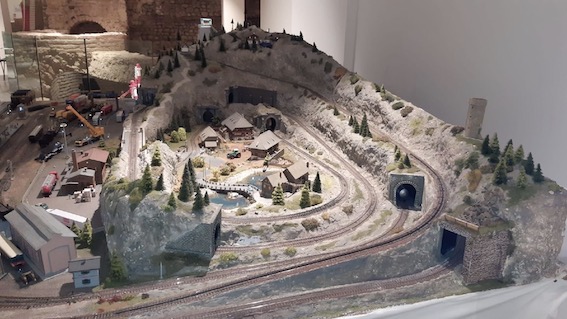 Novara, successo per la mostra di modellismo del Museo Ferroviario di Suno. Foto