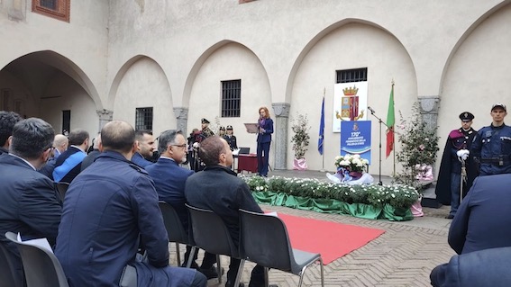 Novara, Polizia di Stato: consegnati gli attestati di merito al personale  