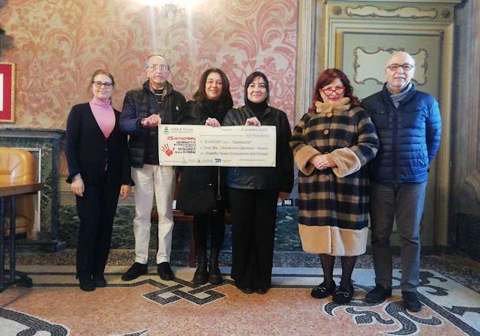 Trecate, donazione al CAV di Novara contro la violenza sulle donne