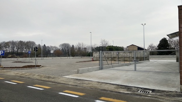 Cameri, aperto nuovo parcheggio in via Baracca