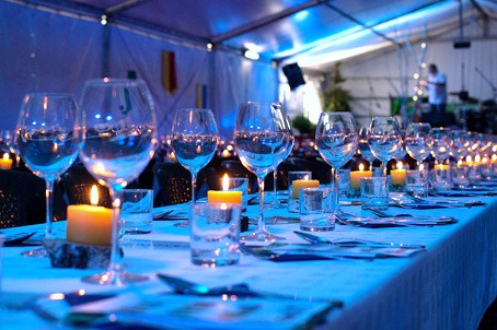 Trecate, il 16 dicembre la "Cena natalizia della solidarietà"