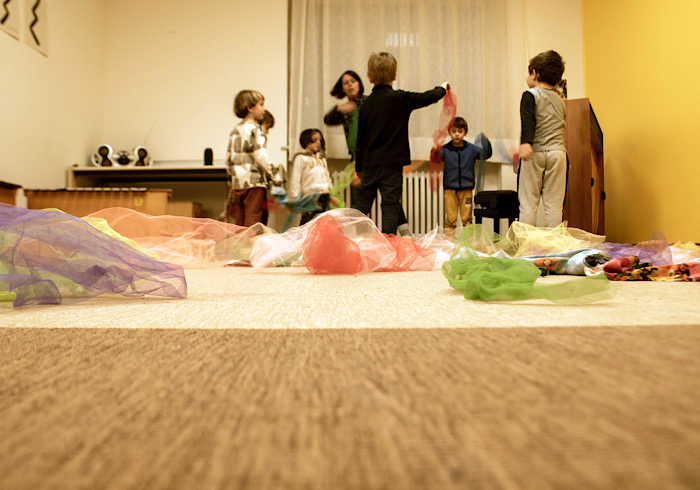 “Musica in aiuto”: 50 famiglie novaresi supportate dal progetto di terapia applicata attraverso le arti