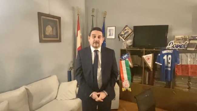 Novara, il sindaco Canelli: "Vicini alla comunità ucraina novarese"