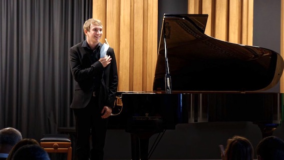 Novara, concerto del pianista Gianluca Terruli