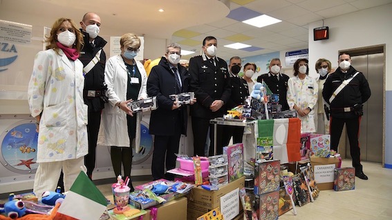 Donazione dei Carabinieri alla Pediatria dell'Aou
