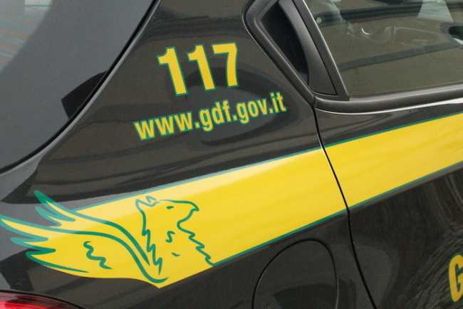 Guardia di Finanza: concorso per 66 Allievi Ufficiali dei comparti ordinario e aeronavale