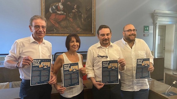 "Dillo alla luna": dal 28 luglio al 4 settembre rassegna nel cortile del Broletto