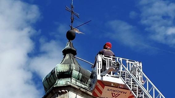 Galliate, verifiche al campanile di Santa Caterina dopo i temporali