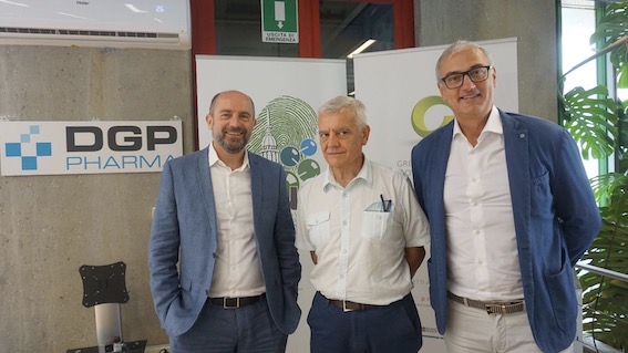 Novara, presentato il progetto per uno spray anti-covid nell'ambito di un programma di cooperazione transfrontaliera 
