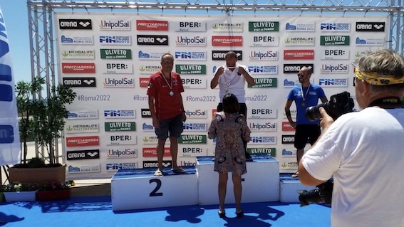 Simone Di Sabato campione italiano di mezzo fondo in acque libere
