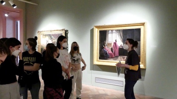 Studenti del Liceo Artistico Casorati: alternanza scuola-lavoro all’interno della mostra “Il mito di Venezia. Da Hayez alla Biennale”.