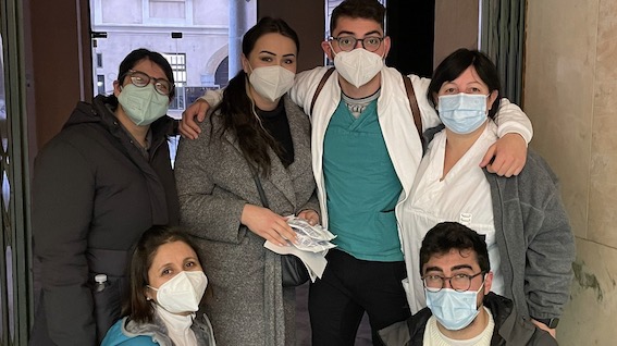 Asl Novara, team per l'assistenza ai profughi ospitato all'albergo in centro