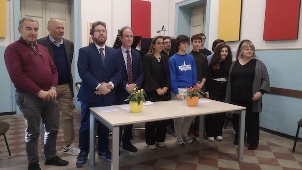Edificio scolastico di via Camoletti, operativa la didattica