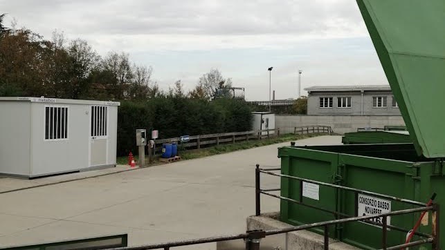 Trecate, nuova guardiania all'isola ecologica