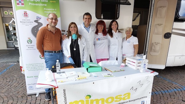 Oleggio, "Il camper della prevenzione": un centinaio le visite otorinolaringoiatriche effettuate