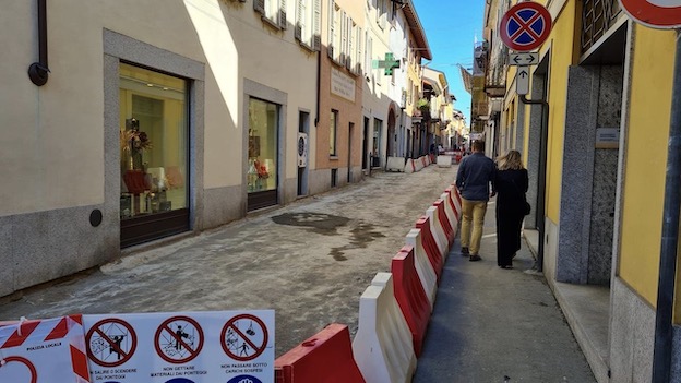Oleggio, proseguono i lavori in corso Matteotti