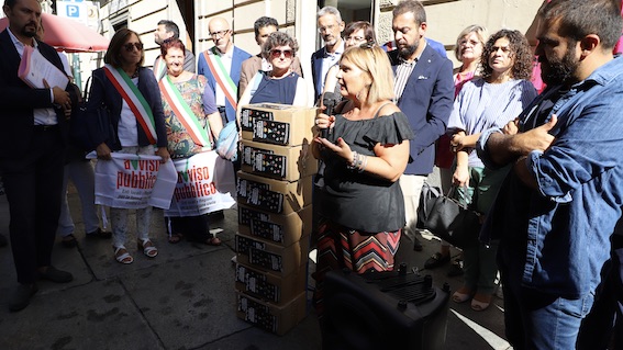 Raccolte 12 mila firme per cambiare la legge regionale sul gioco d'azzardo