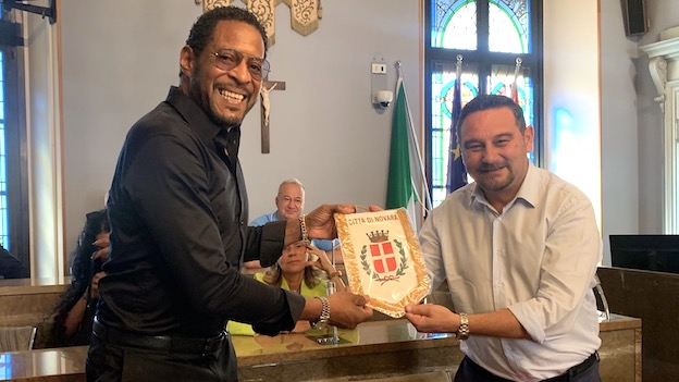 Javier Sotomayor, campione cubano del salto in alto, in visita a Novara