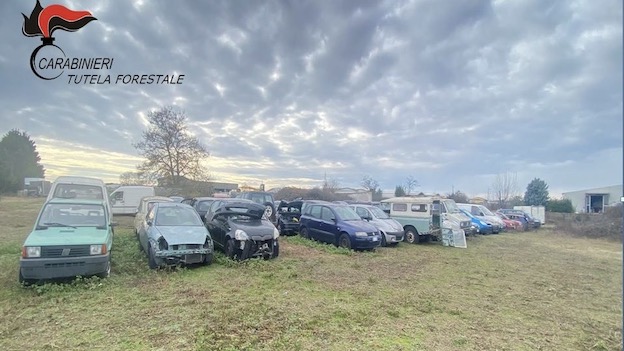 Novara, sequestrata parte di una ditta di autodemolizioni 
