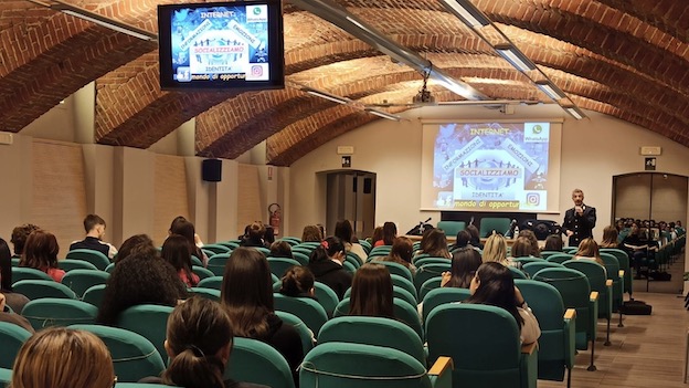 Polizia di Stato: lezioni e formazione nelle scuole del territorio