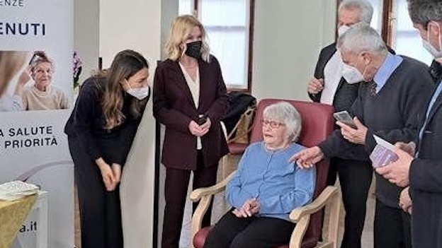 Novara, 107 anni per la signora Ester. Festa in Rsa