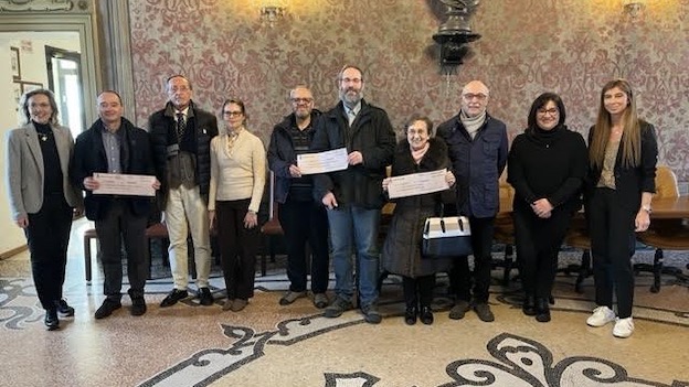 Trecate, ricavato della cena natalizia solidale a gruppi Caritas e "Pane Quotidiano"