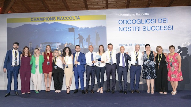 Poste, premiata filiale di Novara per raccolta prodotti di risparmio e investimento