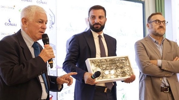 Premio Cial Comuni Ricicloni 2023 a Novara per la differenziata dell'alluminio