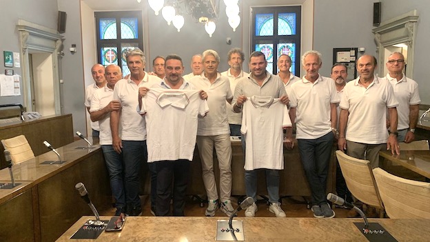 Novara, delegazione della Nazionale di calcio camminato in Comune prima dei Mondiali