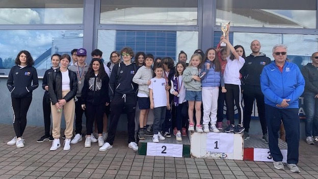 Libertas Nuoto, una vittoria e sei podi al "Trofeo Filippini"