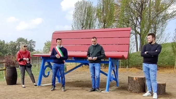 Panchina Gigante di Barengo: festa per il secondo anniversario