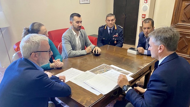 Incontro con il sottosegretario per parlare del nuovo ponte sul Ticino a Oleggio