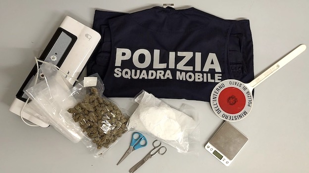 Novara, contrasto allo spaccio di stupefacenti: un arresto