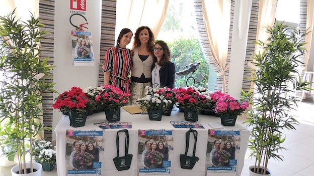 Festa della Mamma, anche due Rsa novaresi punti di distribuzione delle azalee Airc