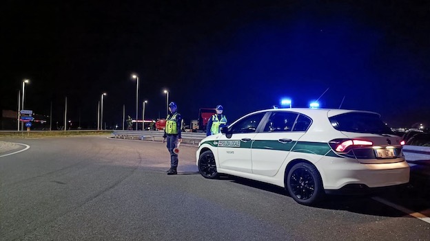 Trecate, bilancio positivo del primo mese di turni notturni della Polizia locale