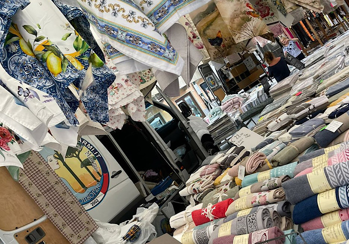 Gli ambulanti di Forte dei Marmi tornano nel novarese