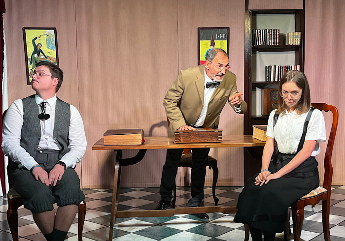 La compagnia “C’era l'acca” torna sul palco di Pernate con Pirandello