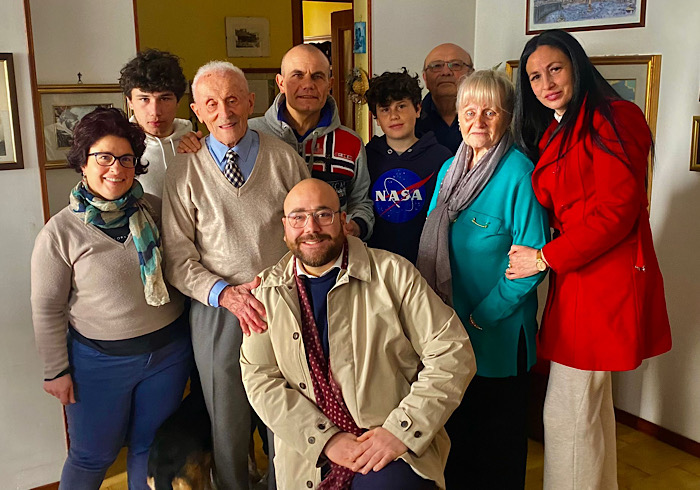 Novara festeggia Gino Marcello Ubezzi, il ferroviere ultra centenario 