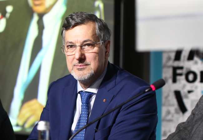Galliate, Medicina Interna. L'assessore regionale: "Agende specifiche"